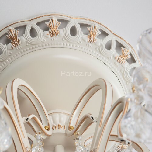 Потолочная люстра Eurosvet 12205/6 белый