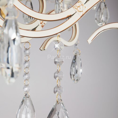 Потолочная люстра Eurosvet 12205/6 белый