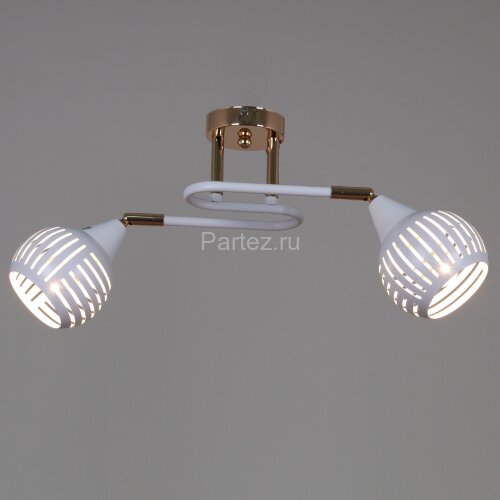 Потолочная люстра Reluce 70059-3.3-02 FG+WH